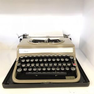 Maquina Escrever Olivetti 23433