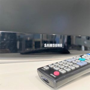 TV LCD Samsung LE22C430 c/Comando