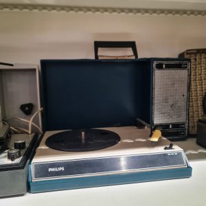 Gira-discos Portátil Philips 78/45/33 – Vintage Coluna Integrada