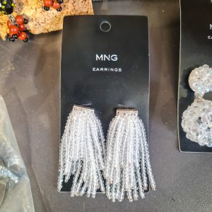MNG (Mango) – Pendiente Florida • Brincos tassel com contas cristalinas (prateado/transparente)