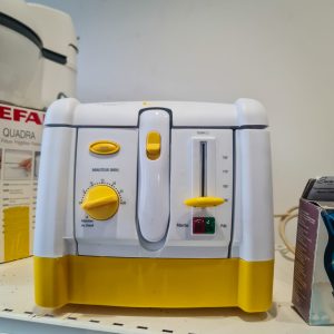Fritadeira Elétrica Compacta c/ Janela, Timer e Termóstato (até 190 °C) – Nunca Utilizada