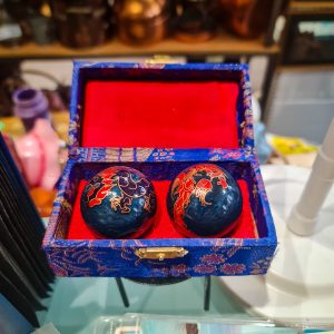 Par Bolas Baoding (Cloisonné) Dragão & Fénix – Ø ~4,8 cm – com caixa têxtil