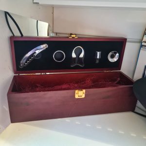 Kit Vinho Samsung – Caixa Madeira com 5 Peças