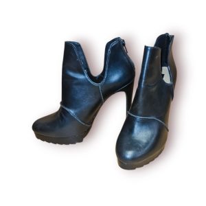 Botins Zara Trafaluc em Preto – Tam. 39