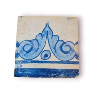 Azulejo Pombalino Sec. XVIII – Pintado à Mão (143x143x11 mm)