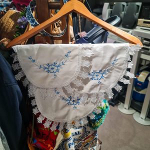 Conjunto (03) Centros Mesa Bordados à Mão – Flor Azul Renda Croché