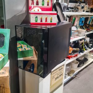 Frigorífico Termoelétrico Fagor VT-6 – 16L / 6 Garrafas (51,5x25,5x36,8 cm)