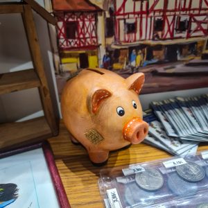 Mealheiro Porquinho - Cerâmica Pintada à Mão