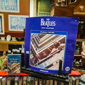 The Beatles 1967–1970 (Blue Album) – Cassete Apple/EMI + Fascículo DeAgostini (Venda Conjunta)