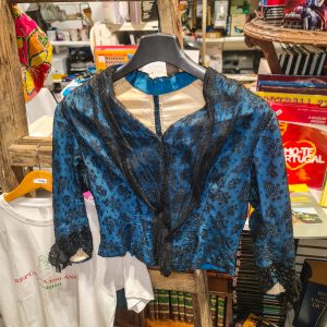 Blusa Antiga Senhora (c. 1890-1920) – Azul com Renda e Vidrilhos | Peça Histórica de Coleção