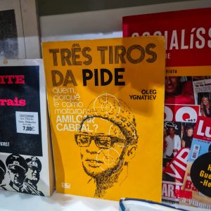 📚 Três Tiros da PIDE – Quem, Porquê e Como Mataram Amílcar Cabral? (1975)