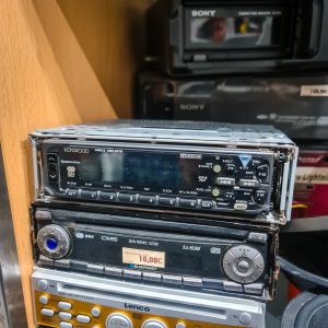 📻 Kenwood KRC-877R – Auto-Rádio Vintage com Cassete