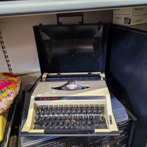 ⌨️ Máquina Escrever Rover 3000 – IMC Spa, Made in Italy – Portátil com Mala | A Funcionar