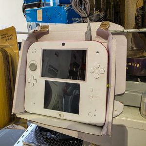 💥 Nintendo 2DS – Branco/Vermelho com Carregador Original | A Funcionar