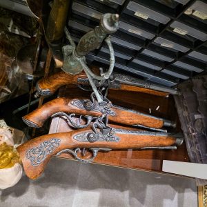 🔥 Pistola Decorativa Estilo Séc. XVIII – Réplica Ornamental “1760” – 38 cm – Madeira e Metal