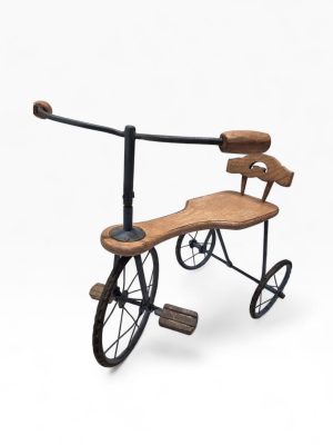 🚲 Triciclo Infantil Vintage Madeira e Ferro (Anos 40–60) – 64 cm