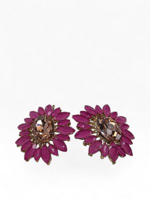 🌸 Brincos Flor Rosa com Cristal Central – Dourado – Nunca Utilizados