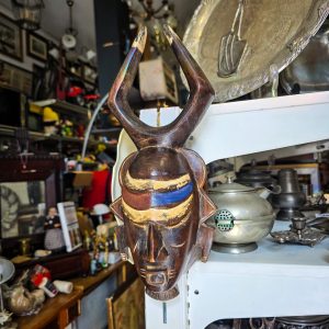 🗿 Máscara Africana Tribal Madeira – 35 cm – Esculpida à Mão