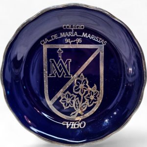 🟦 Prato Comemorativo Maristas Vigo 1994–95 – Porcelana Decoração Prata