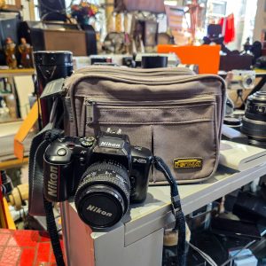 📷 Nikon SLR Analógica com Lente AF Nikkor 35-70mm – Kit Vintage Completo