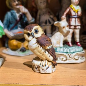 🦉 Miniatura Coruja Estilo Netsuke – Escultura Decorativa