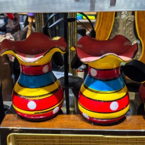 🌺 Par Vasos Vintage Cerâmica Pintada à Mão – Estilo Folk Colorido