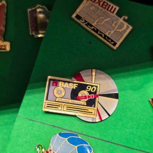 📼 Pin Vintage BASF Chrome Maxima II 90 – Cassete Áudio Retro