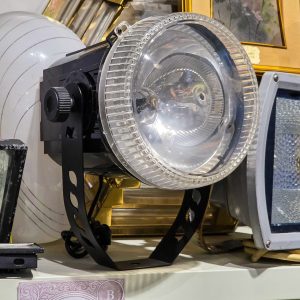 💡 Projetor Strobe Eurolite Techno Strobe 550 – Iluminação Profissional para Eventos