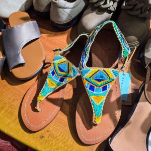 👡 Sandálias ASPIGA Artesanais em Pele c/ Bordado Missangas – Tam. 38 (Novas c/ Etiqueta)