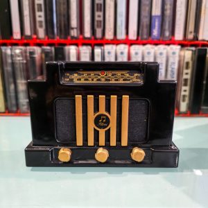 📻 Rádio Portátil Retro AM/FM Estilo Vintage Art Déco – Funcional