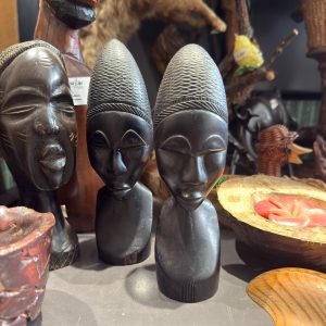 🪵Par de Bustos Africanos Vintage Esculpidos à Mão em Madeira