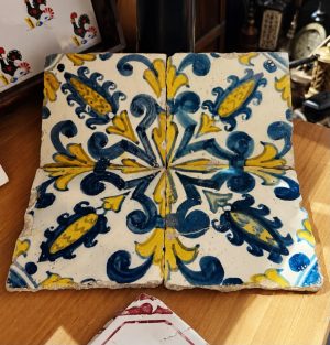 🏺 Conjunto de 4 Azulejos Portugueses Século XVII – Padrão Maçaroca Original